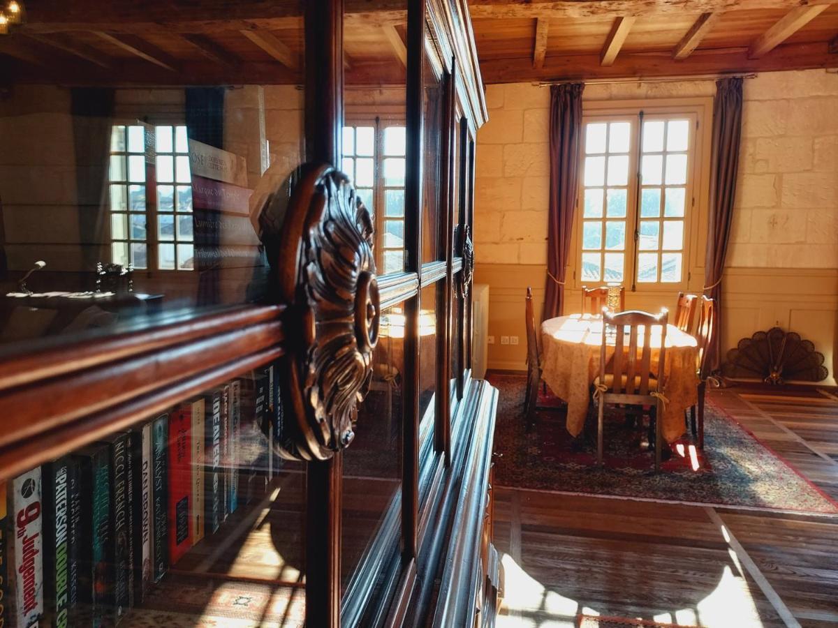 Chateau Des Senechaux, ブルデイユ エクステリア 写真
