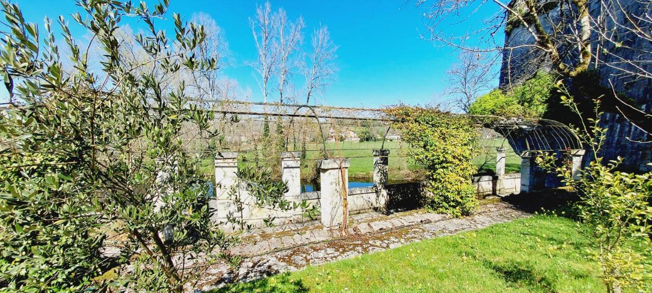 Chateau Des Senechaux, ブルデイユ エクステリア 写真