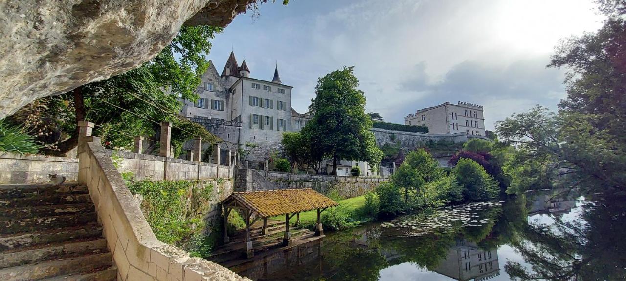 Chateau Des Senechaux, ブルデイユ エクステリア 写真