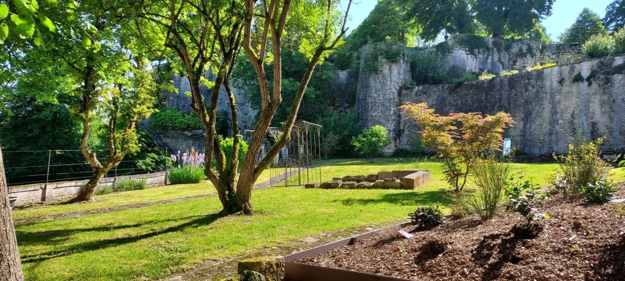 Chateau Des Senechaux, ブルデイユ エクステリア 写真